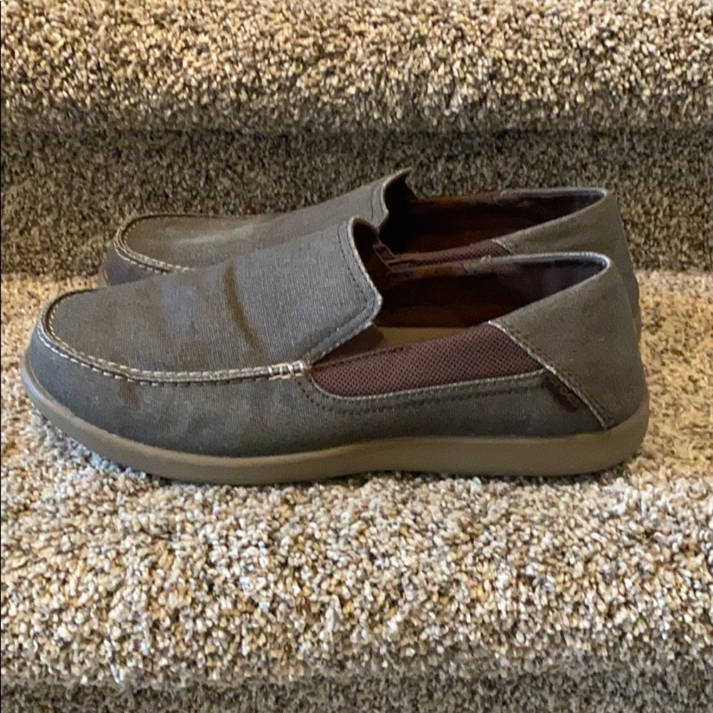 Crocs slip on shoes